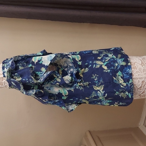 CANDACE CAMERON BURE Blue Printed Eyelet Top with Ruffle Detail - Picture 7 of 11